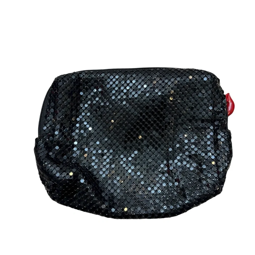 Signature‎ Club A Brand Black Metal Mesh Cosmetic bag with Red Lip Zipper Pull